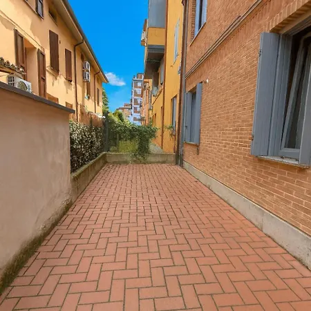 Bed To The Future Парма